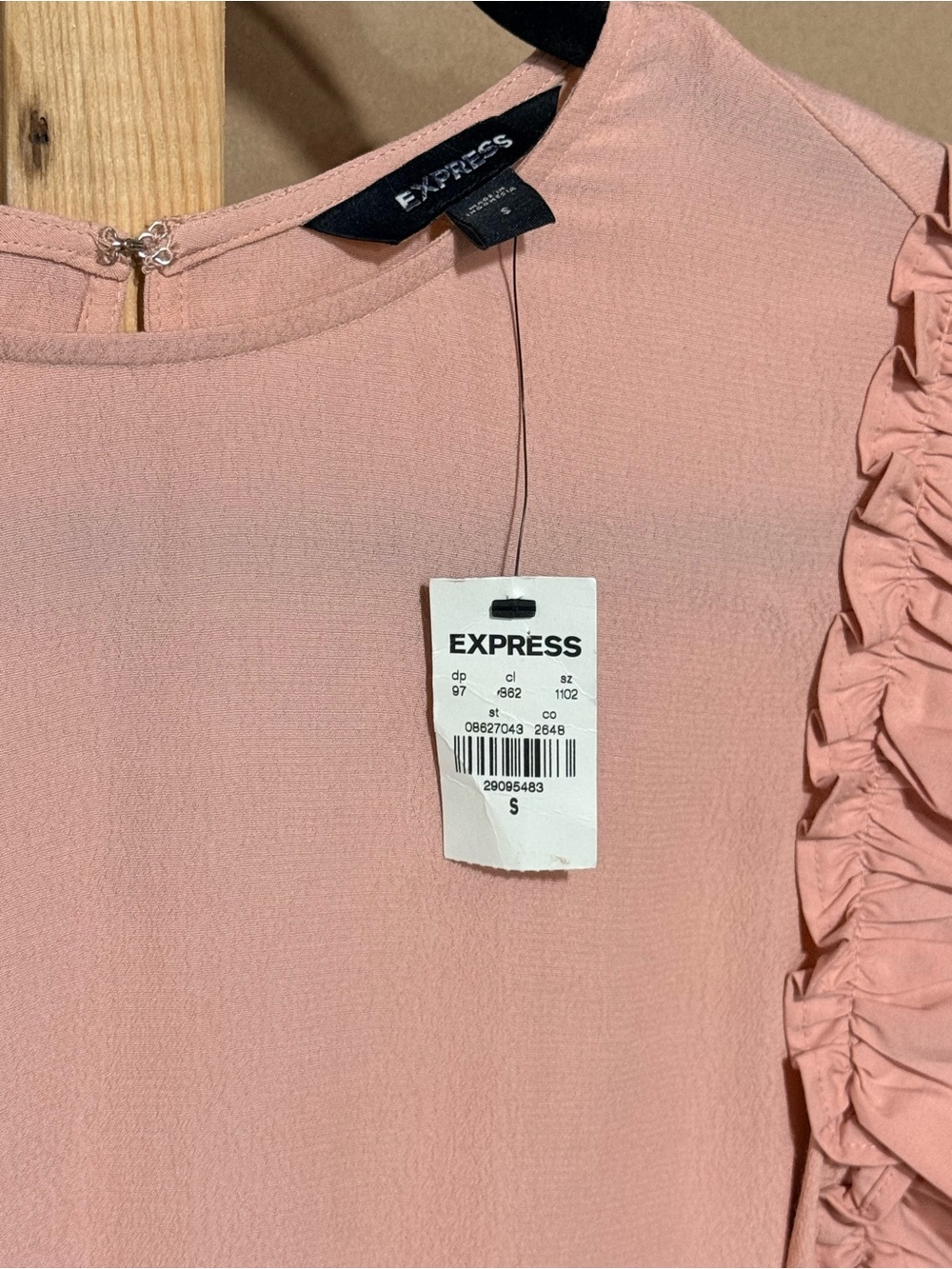 NWT Express Dusty Pink Ruffle Sleeve Bodysuit - Picture 2 of 5